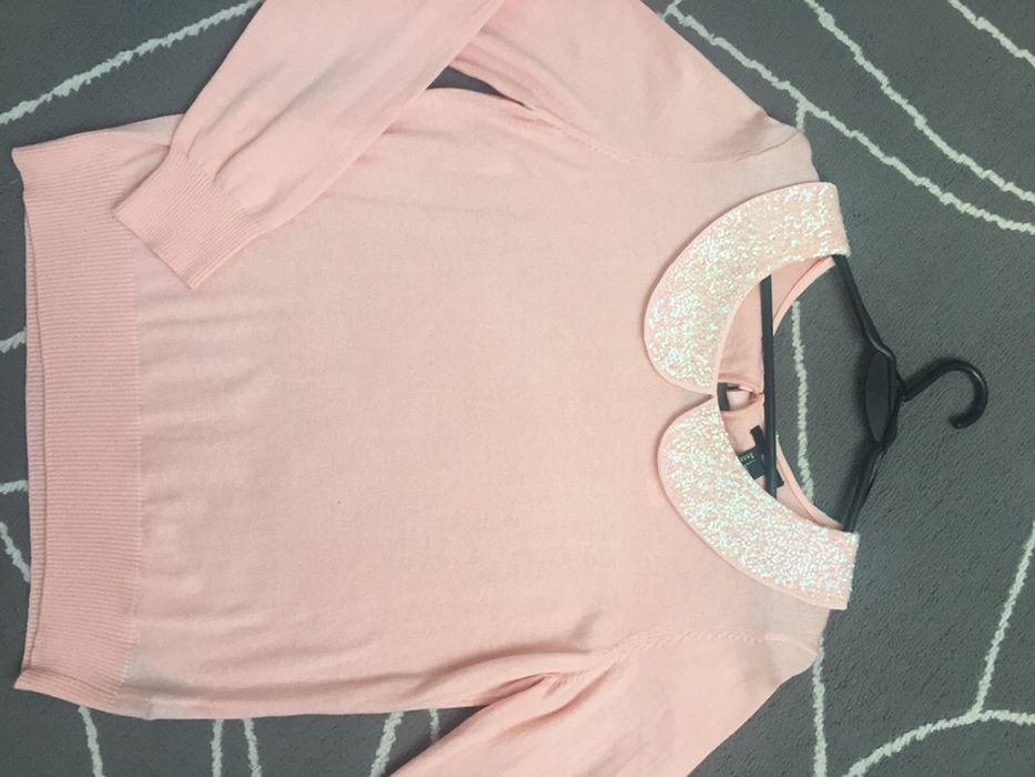 Piękny sweterek marki H&M rozmiar M/L