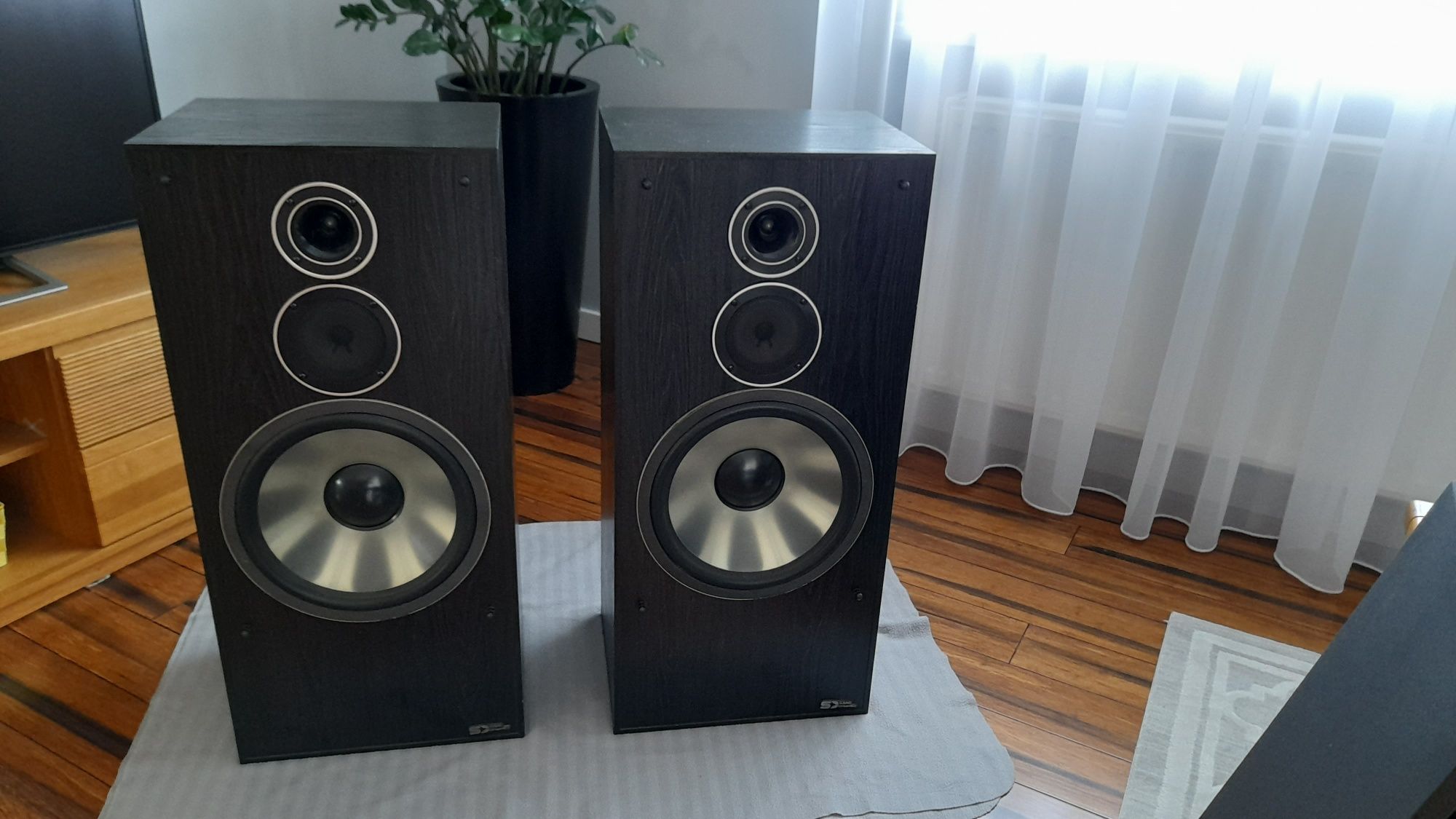 Kolumny sound dynamics SD 30S