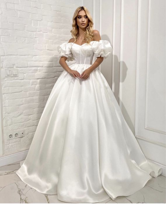 Весільна сукня + фата