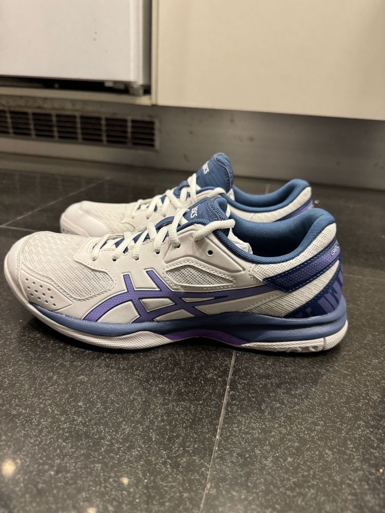 ASICS Gel Spike-4