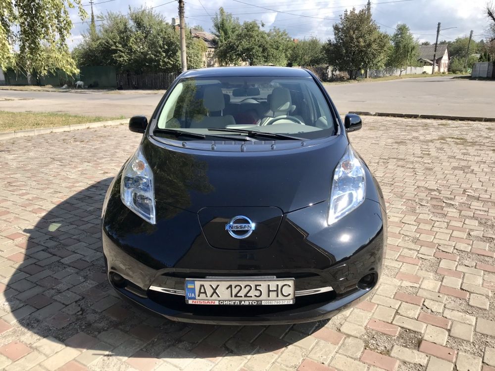 Продам Nissan Leaf SV 24 kw с Webasto