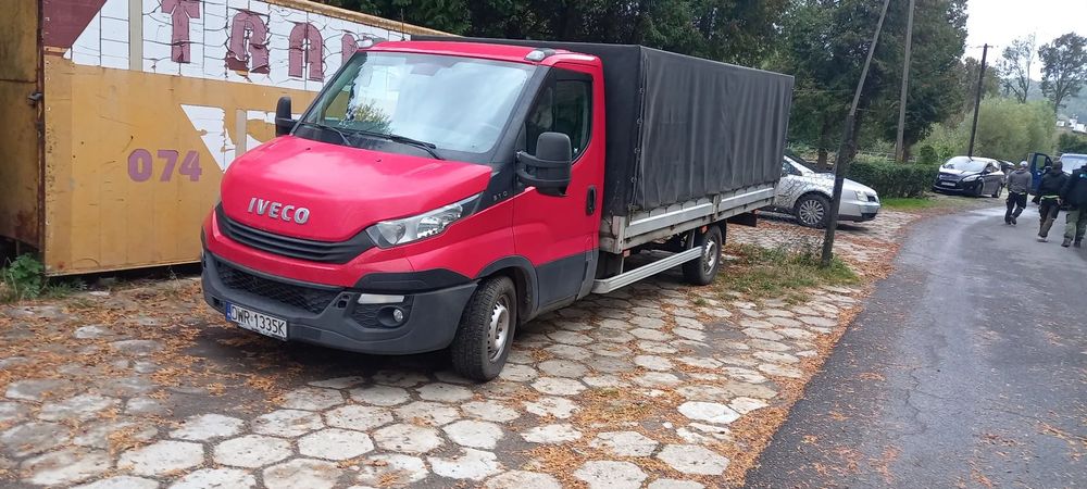 Zabudowa skrzyniowa cała aluminiowa orginalna iveco pasuje do innych aut