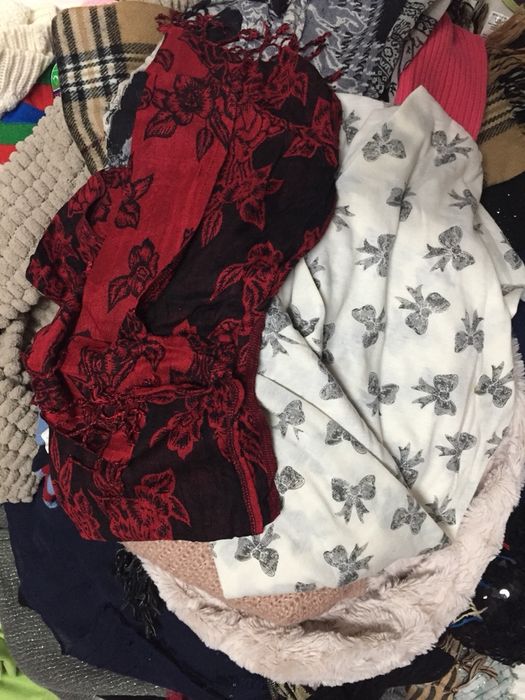 Секонд хенд оптом шарфи дорослі Англія ціна за 1 кг