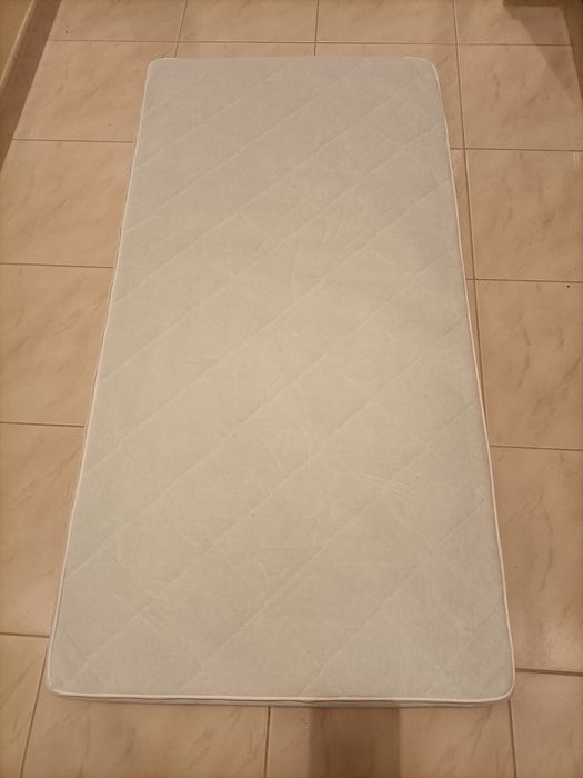 Colchão + capa colchão Vyssa || Novo 120 x 60 cm