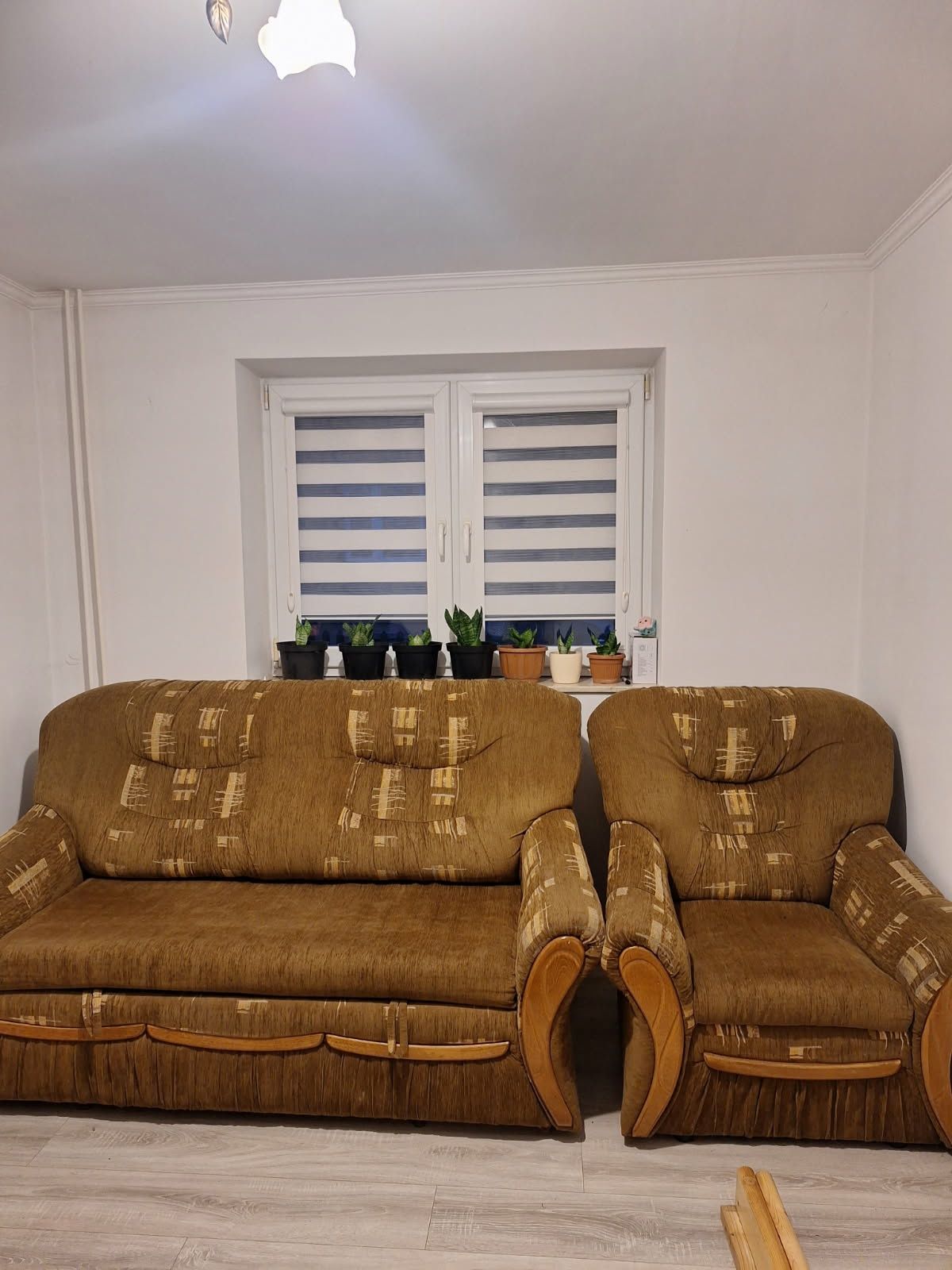 Sofa rozkładana + 2 fotele