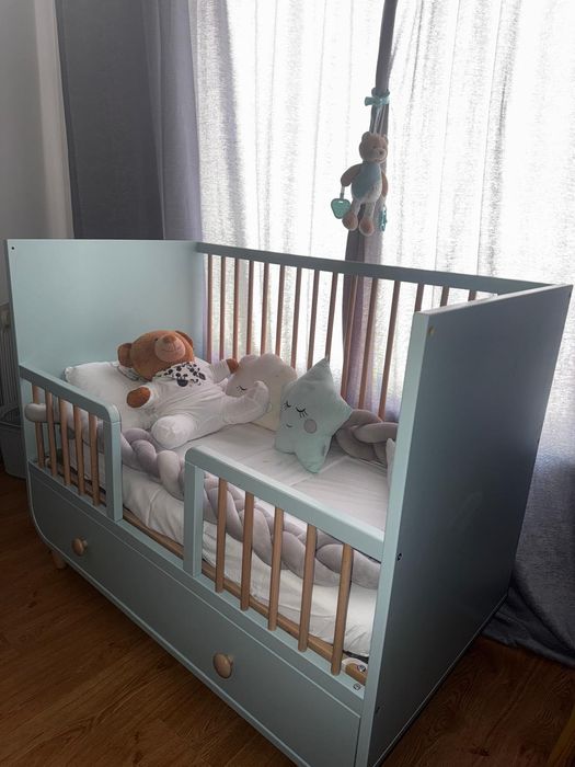 Berço com gaveta e trocador- IKEA MYLLRA