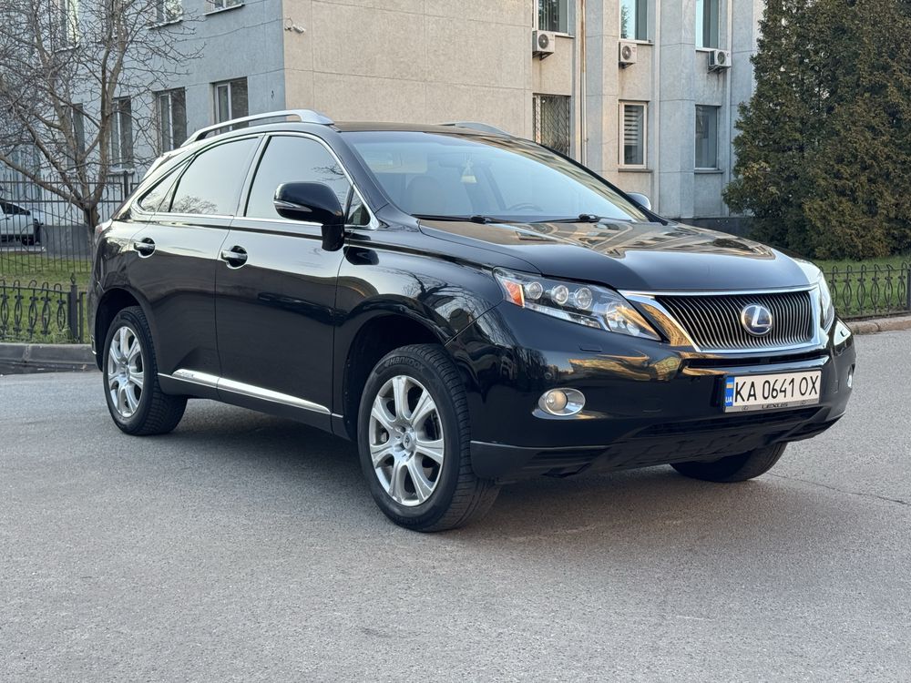 Продам lexus rx450h