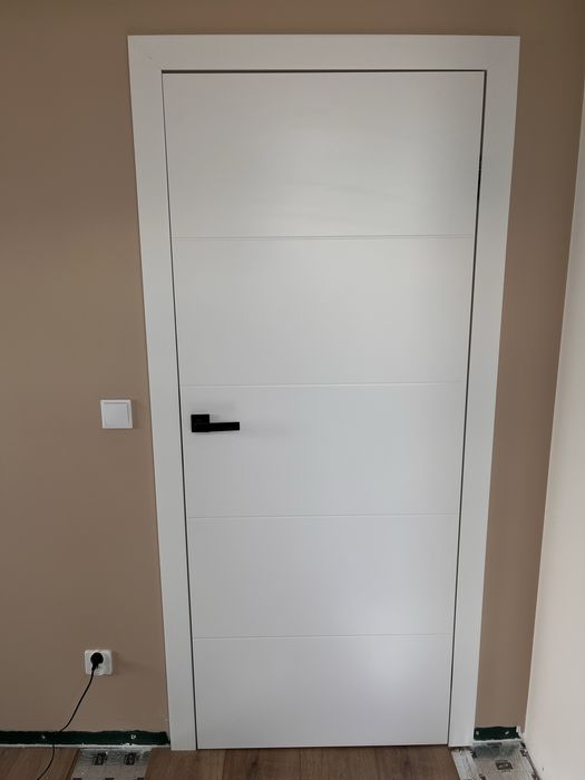 Drzwi Porta Vector E + ościeżnica (regulowana 120-140) - z demontażu