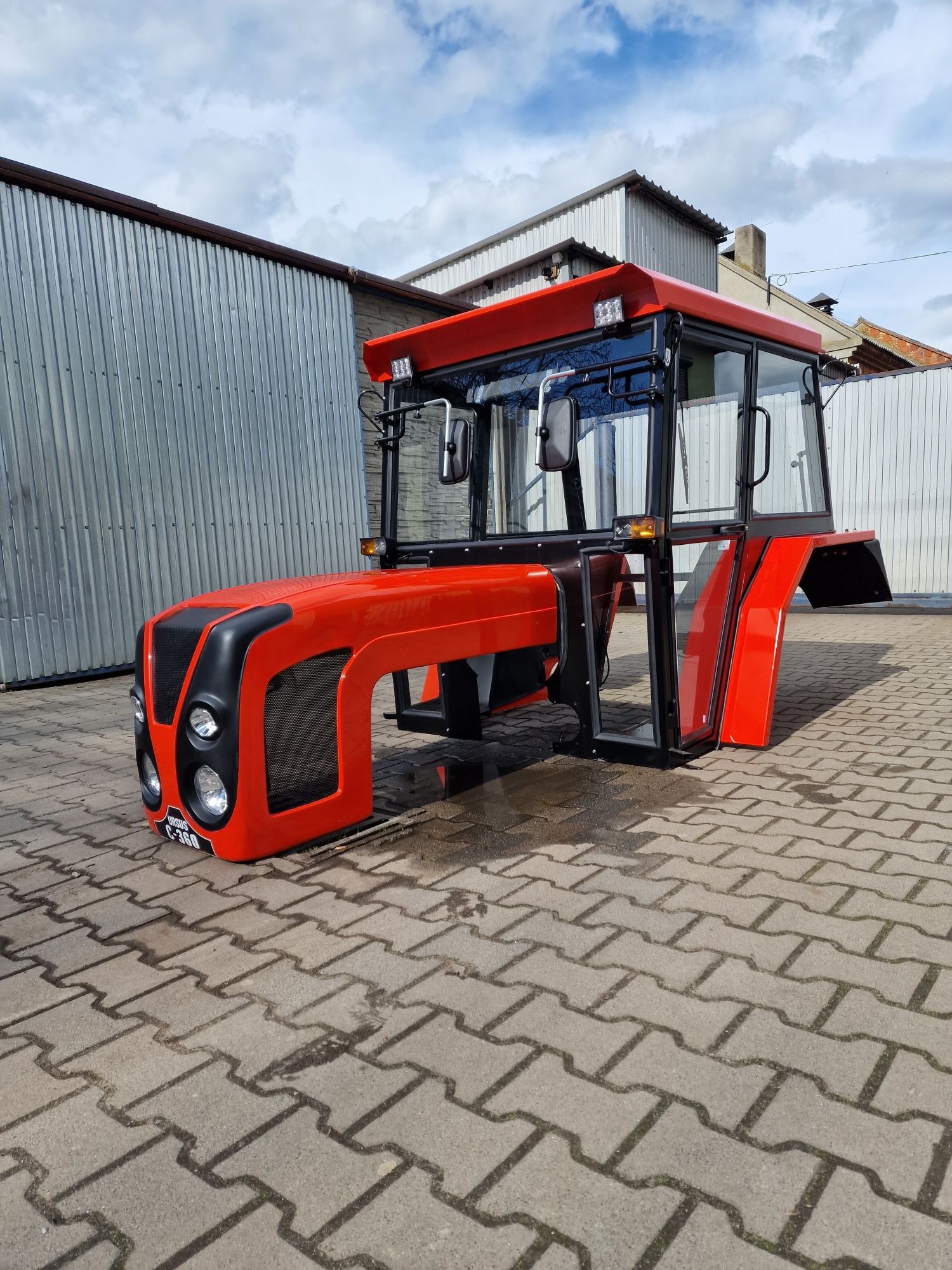 Kabina C360 C-360 Kabina ciągnikowa C 360
