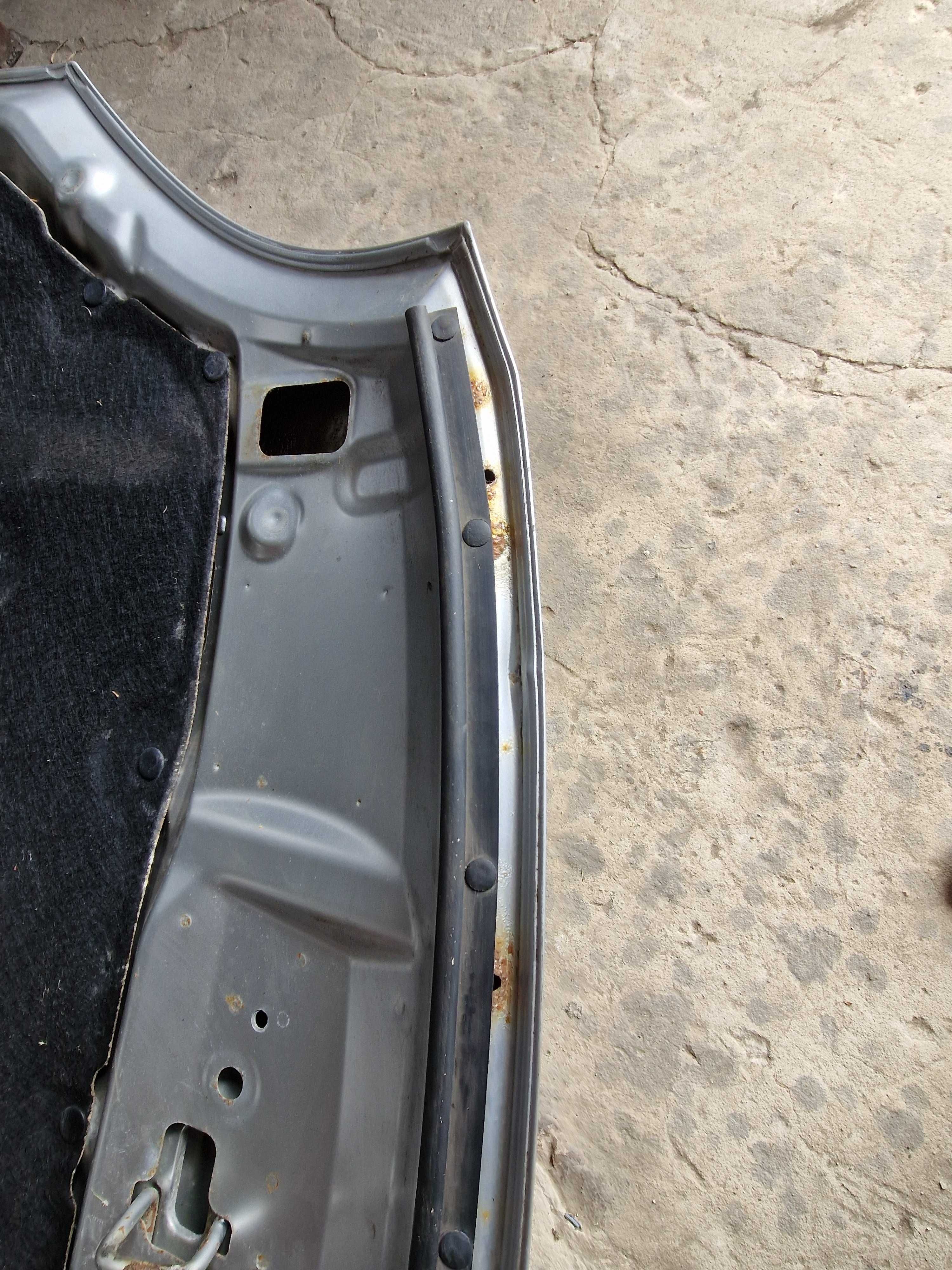 Maska Suzuki Swift  4 04-10r