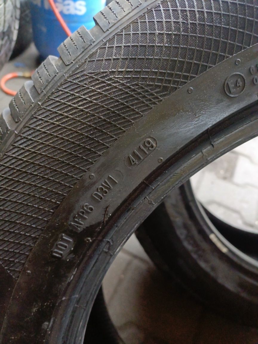 Opony zimowe 255/55/19 Continental 2 sztuki