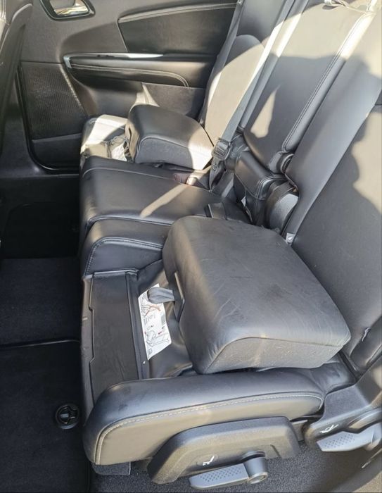 Fiat freemont sprzedaje z powodu wyjazdu za granice