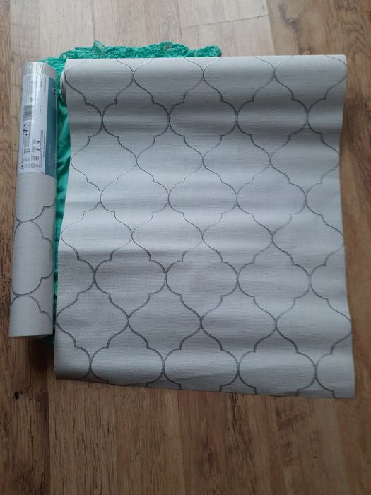 Tapety 2 szt. Na fizelinie.