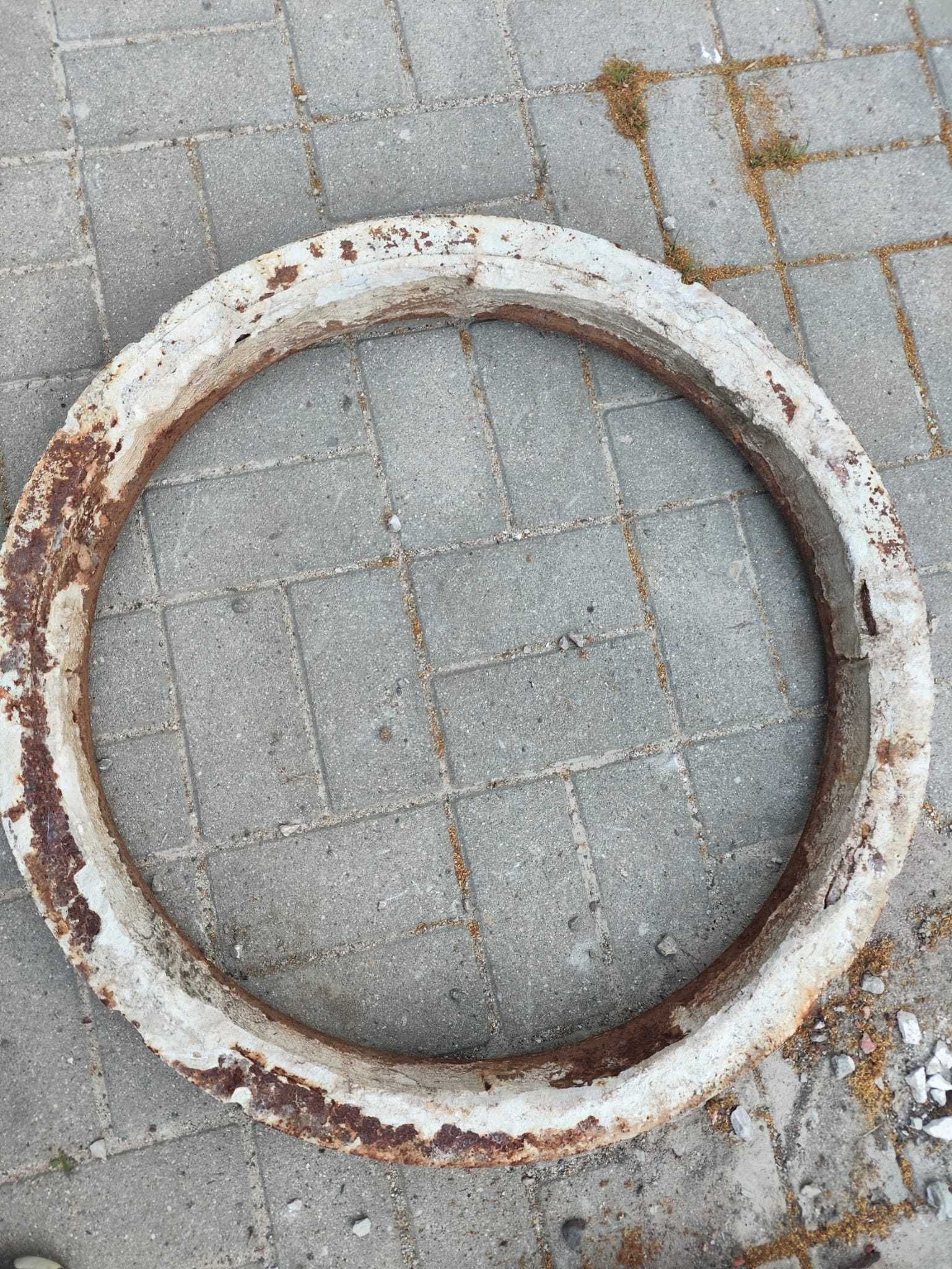 żeliwna studzienkę