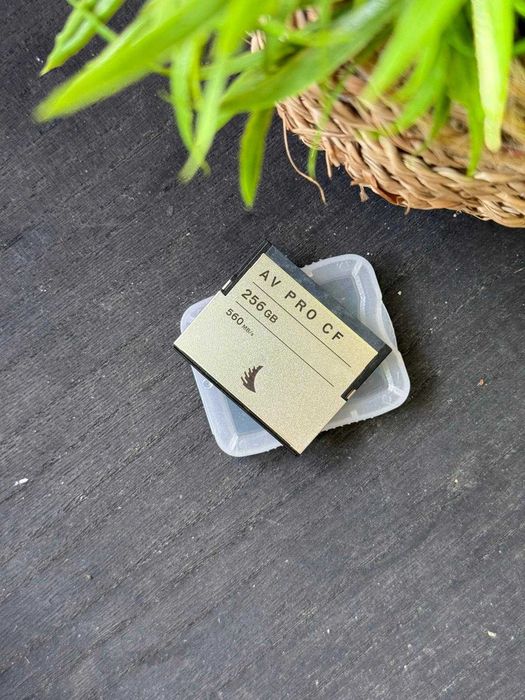 Cfast 2.0 Angelbird 256Gb como novo