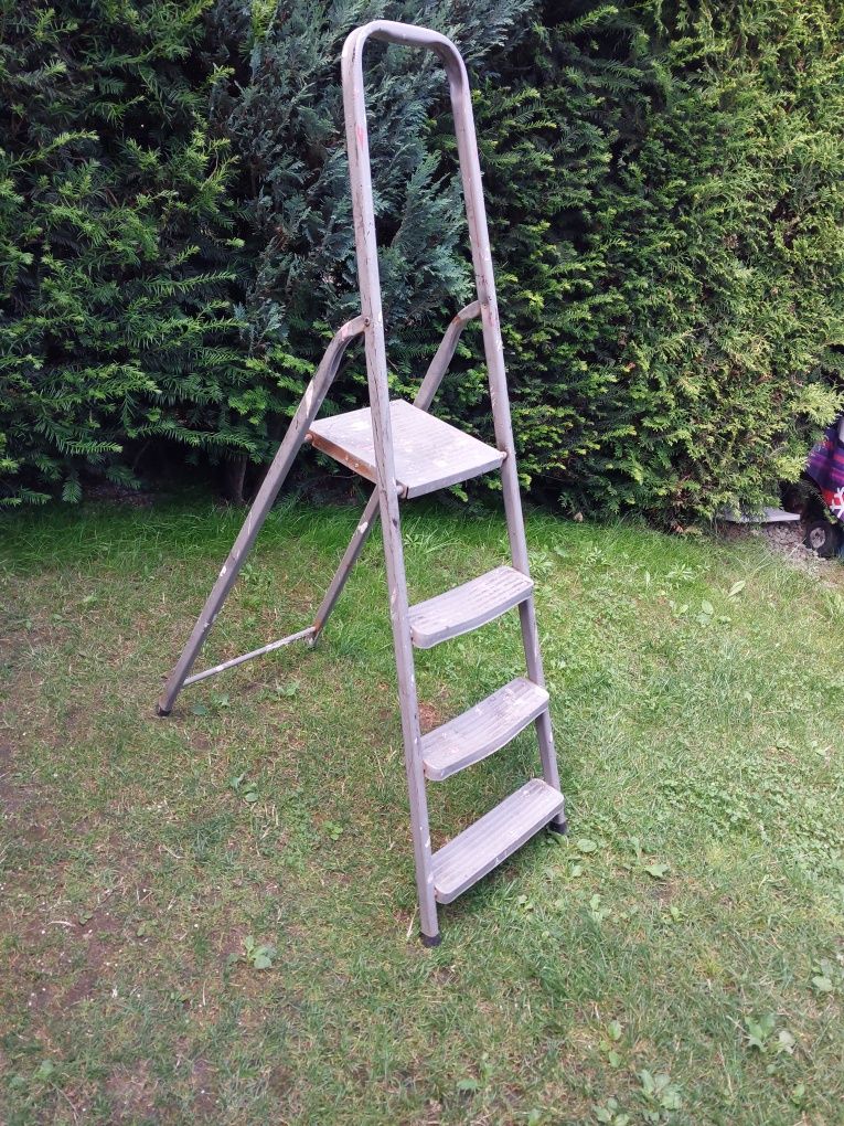 Sprzedam drabinę wysokość 140 cm