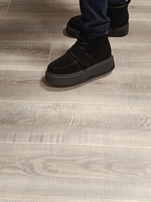 Ботинки натуральний замш чорні