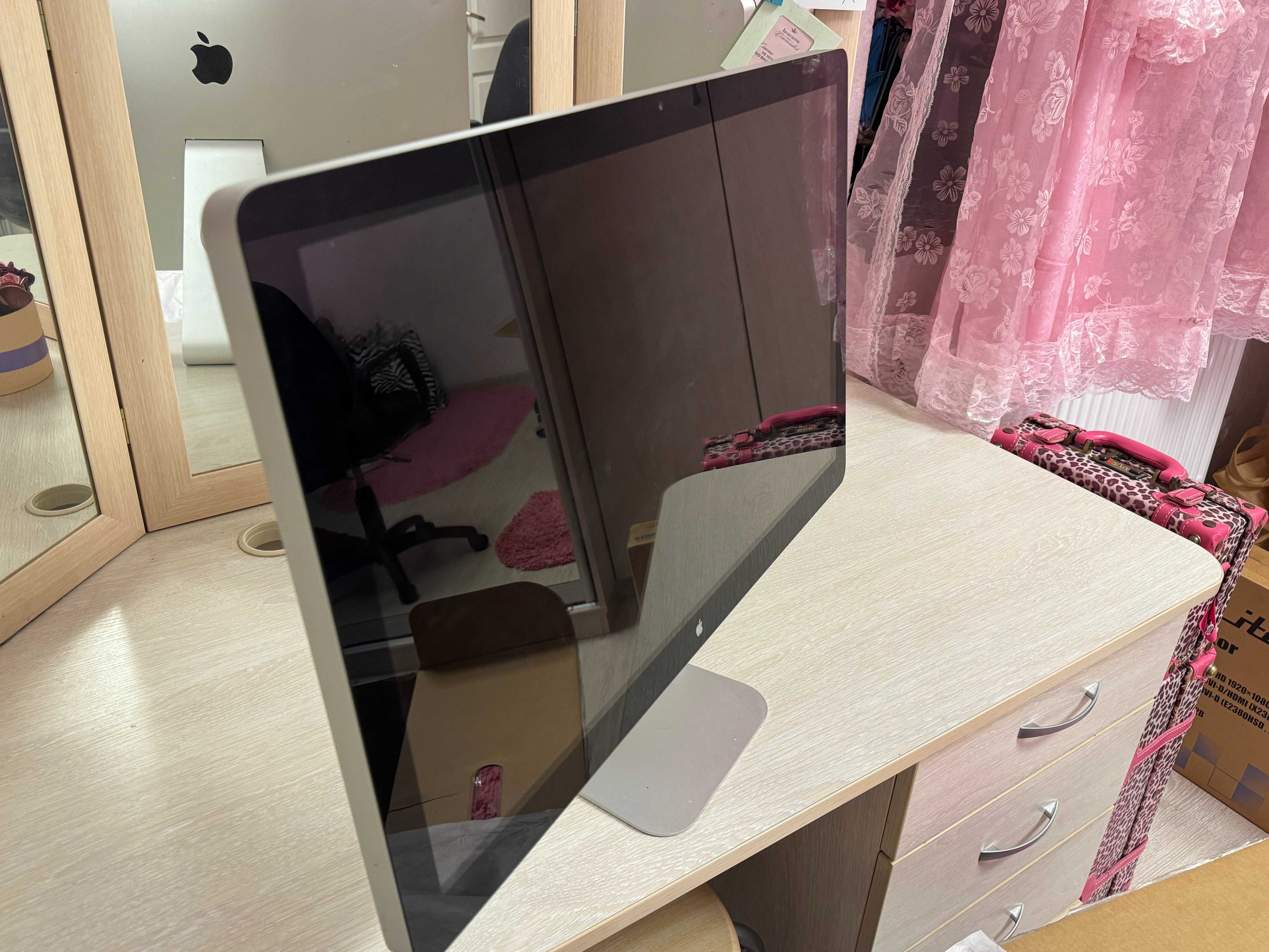Apple Thunderbolt Display MC914LL/A (Монітор)