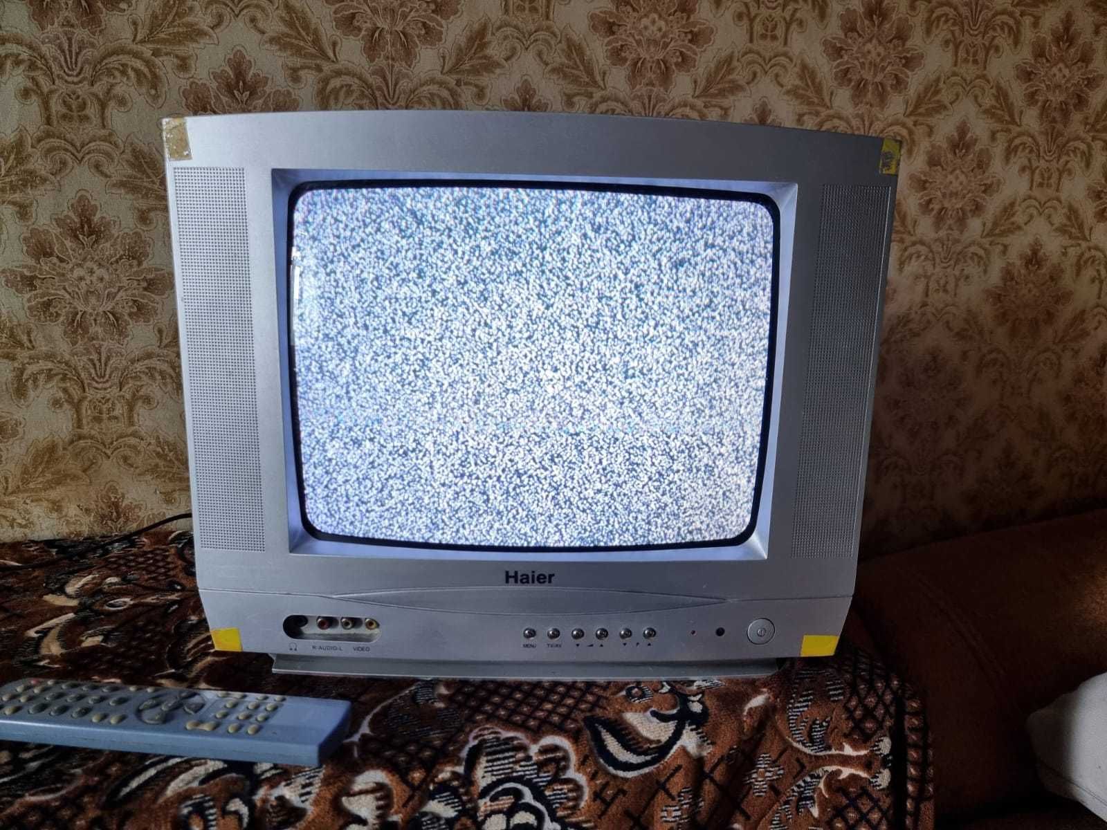 Телевизор цвітний хаер