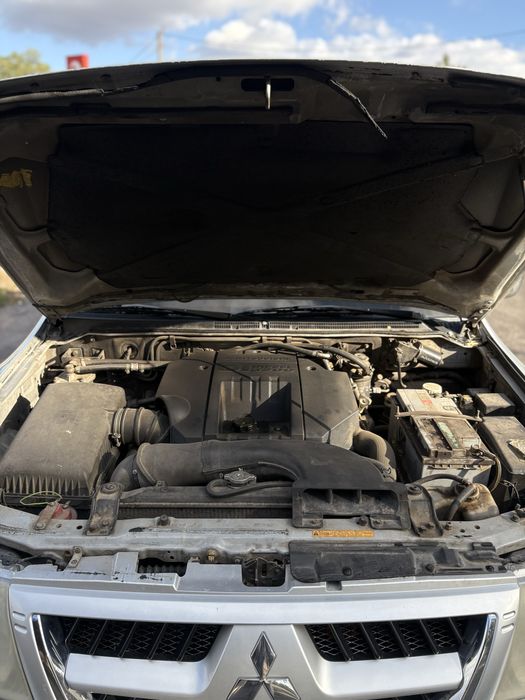 Mitsubishi Pajiero Wagon 2004