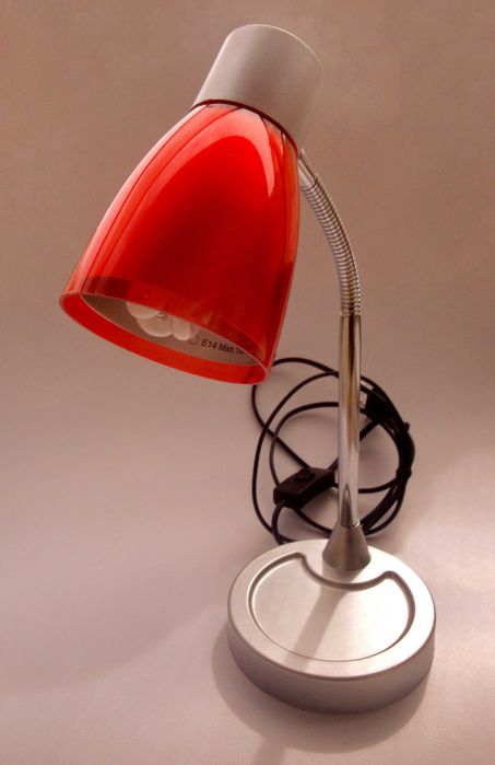 Candeeiro Foco Abajur Mesinha Cabeceira Leitura Vermelho Prateado Inox