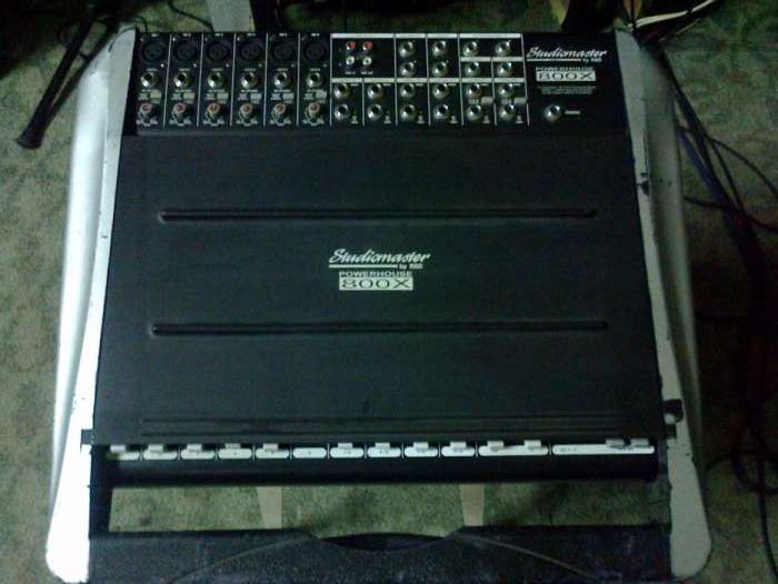 Продам комбостанцію Studiomaster powerhouse 800X