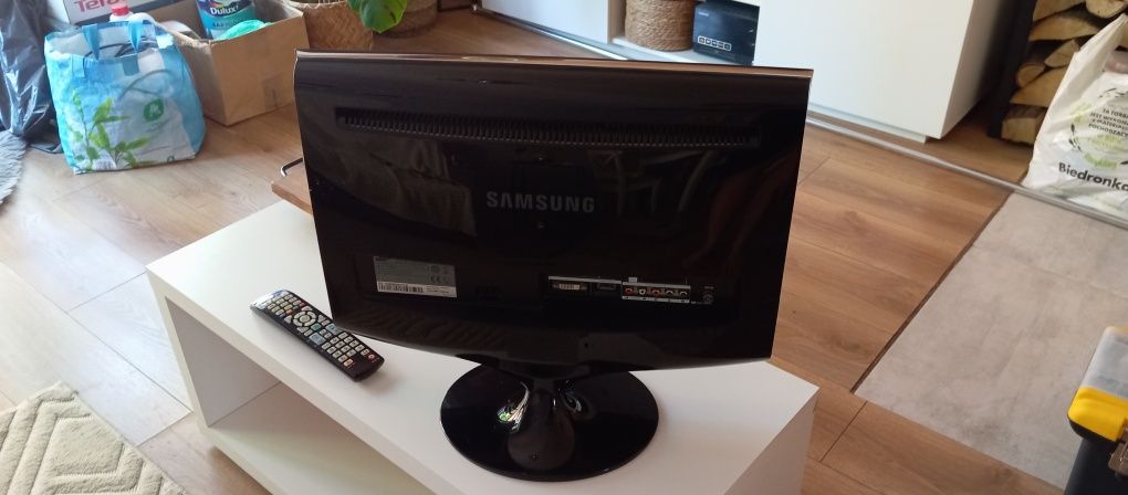 Monitor-TV Samsung. Stan BDB. Wejście ANT.