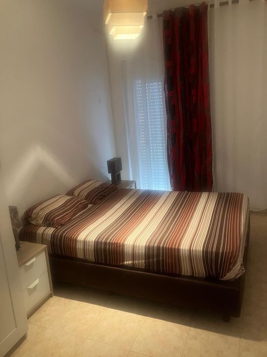 2 Quartos para arrendar casal e outro quarto para solteiro