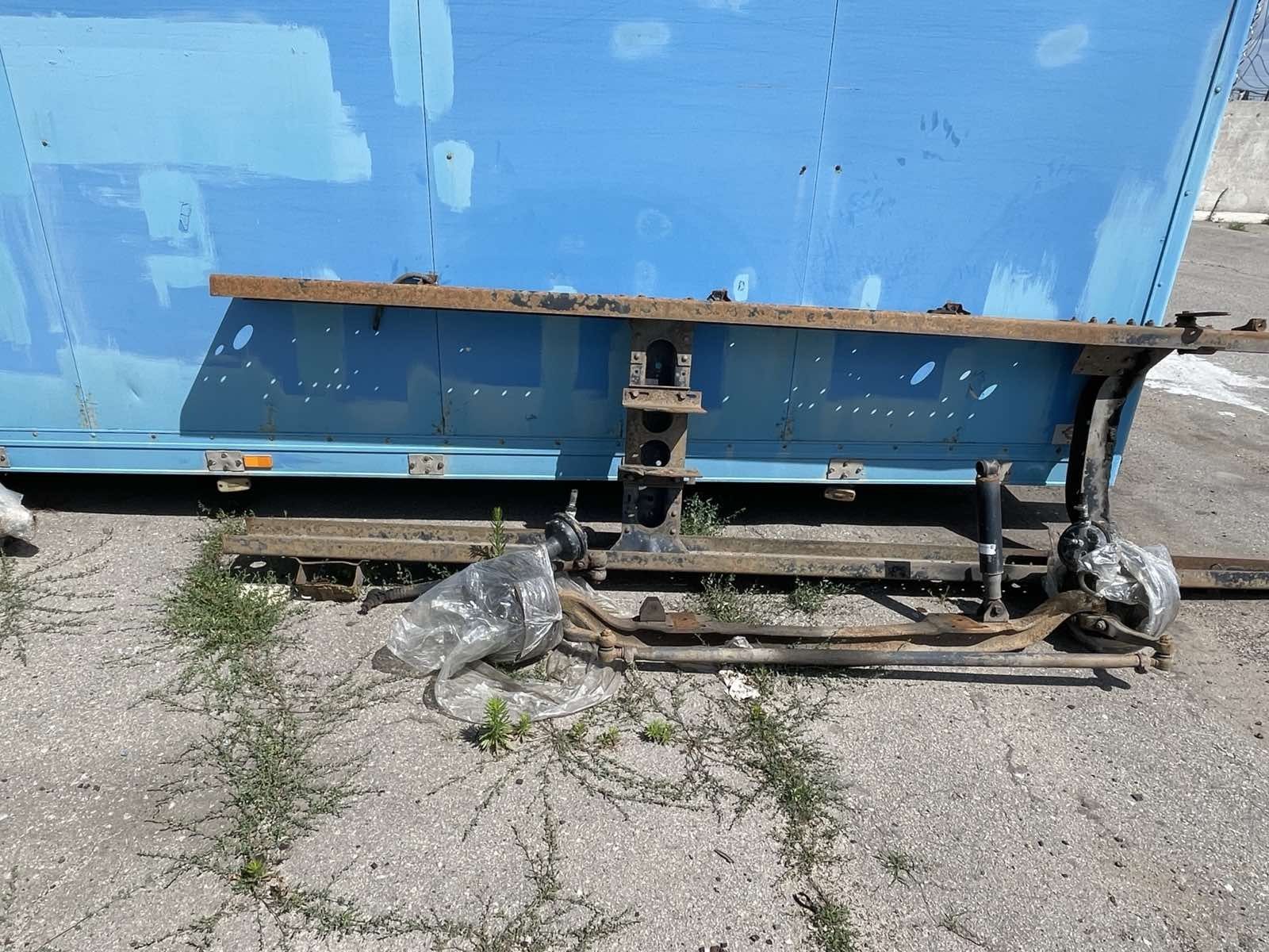 Будка для Mercedes 814. Дёшево