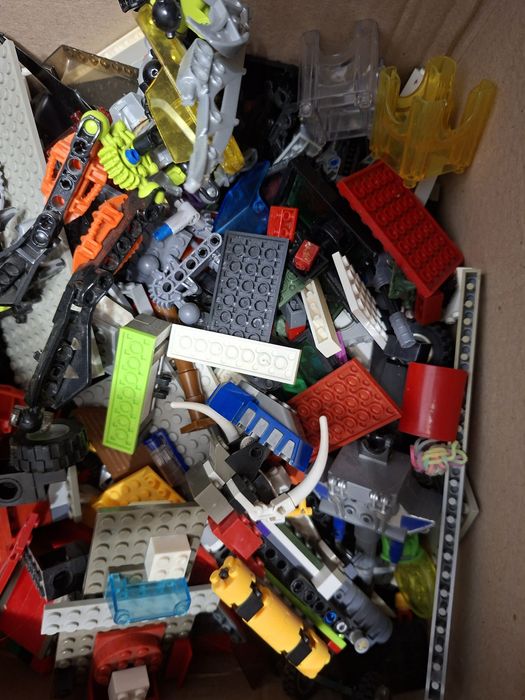 3 Килограма лего самого разного