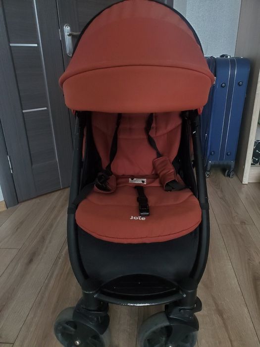 Коляска прогулянкова