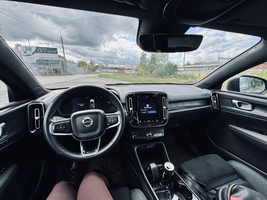 Продам Volvo c40 Recharge