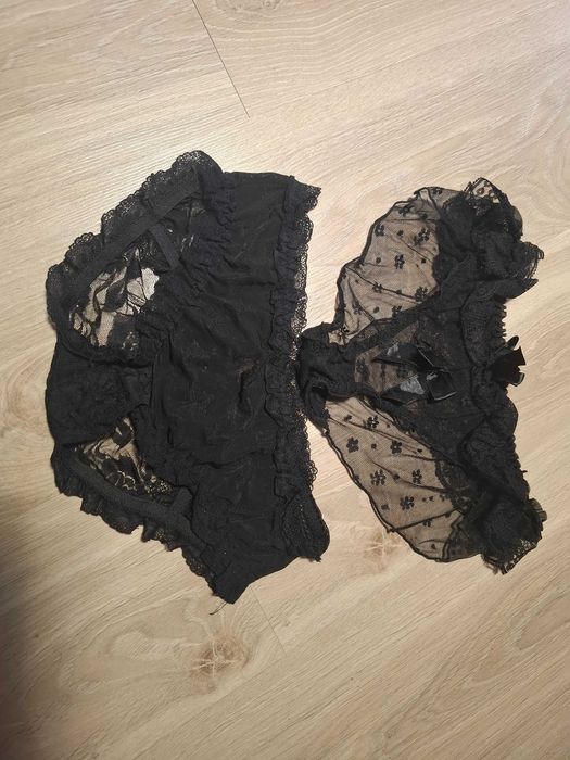 2 sztuki majtek koronkowych