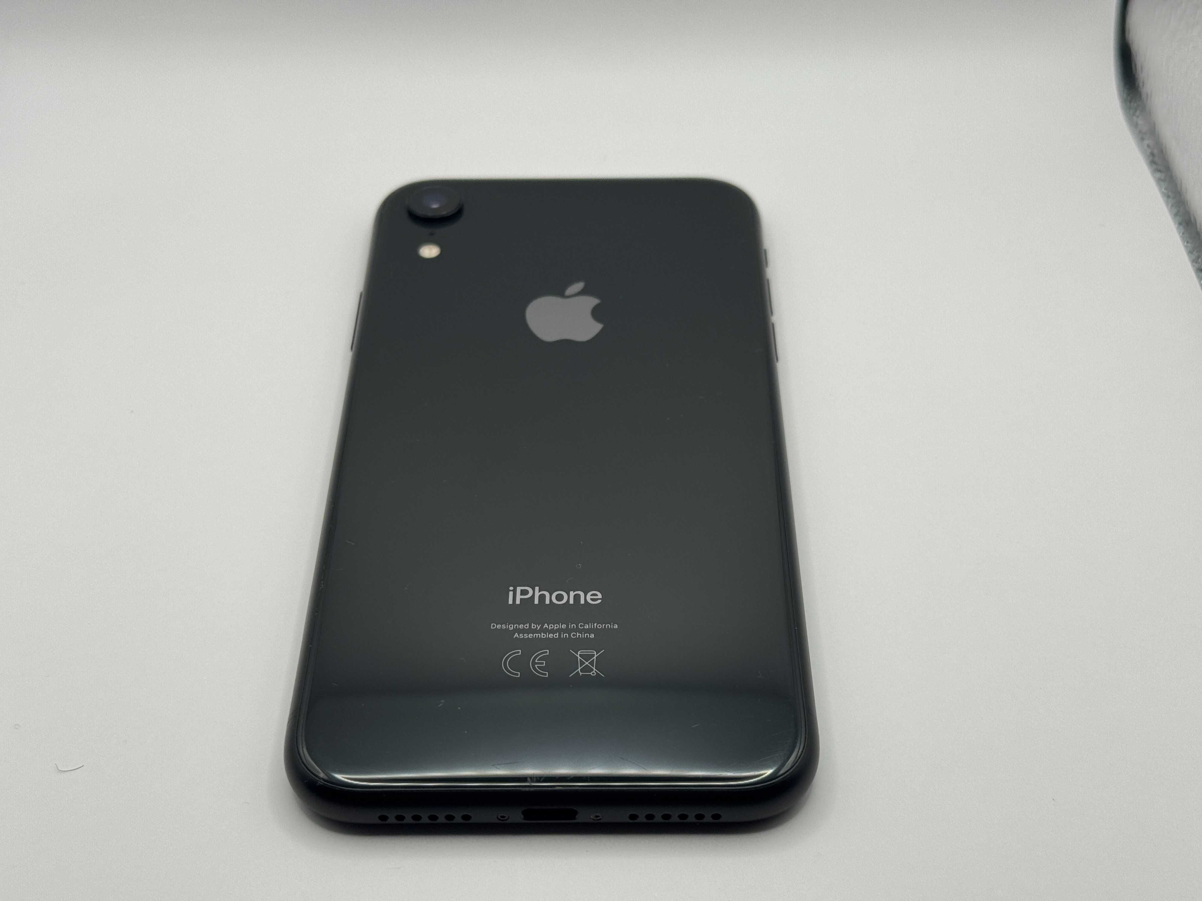 iPhone XR 64 GB - Stan bardzo dobry