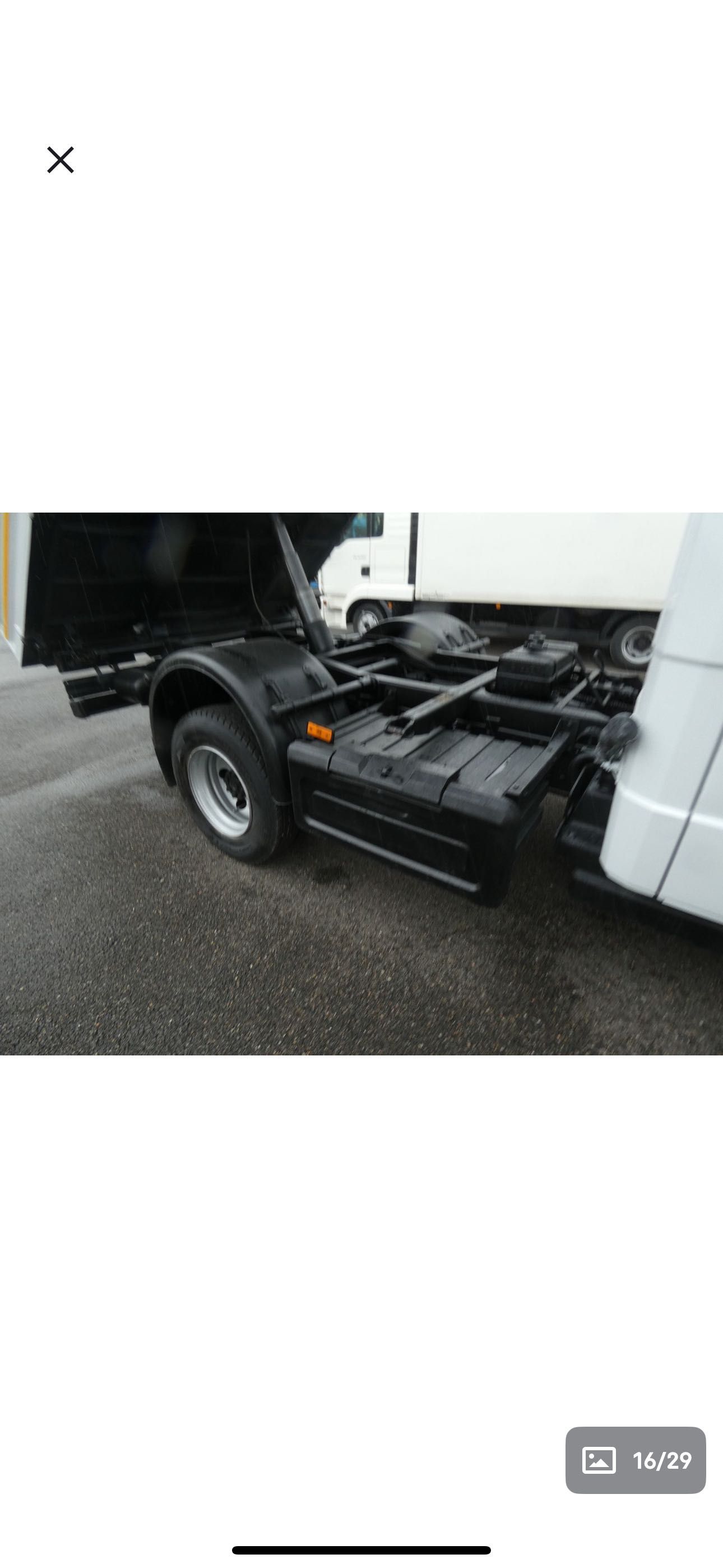 Mercedes Vario Tribasculante