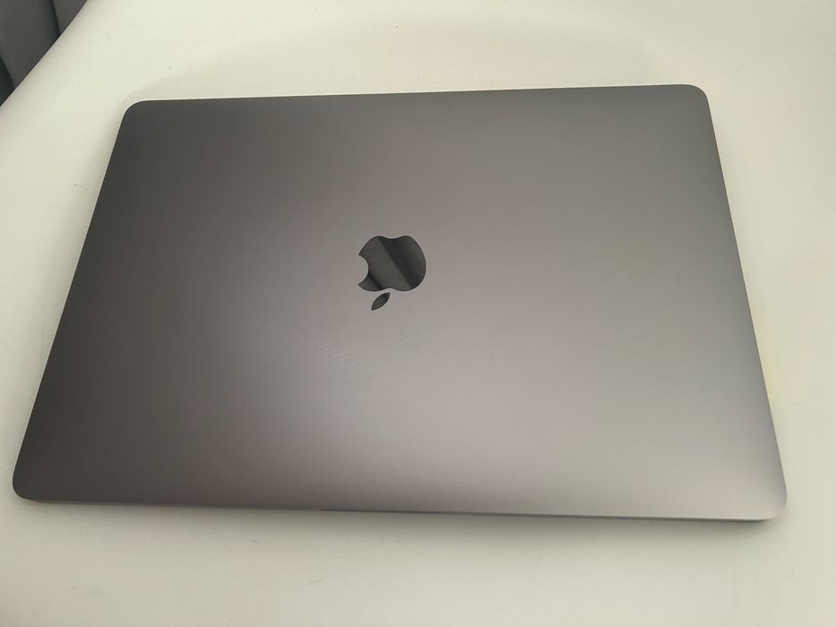 Apple MacBook Pro A1706 2.9GHz  8GB 512GB SSD TouchBar