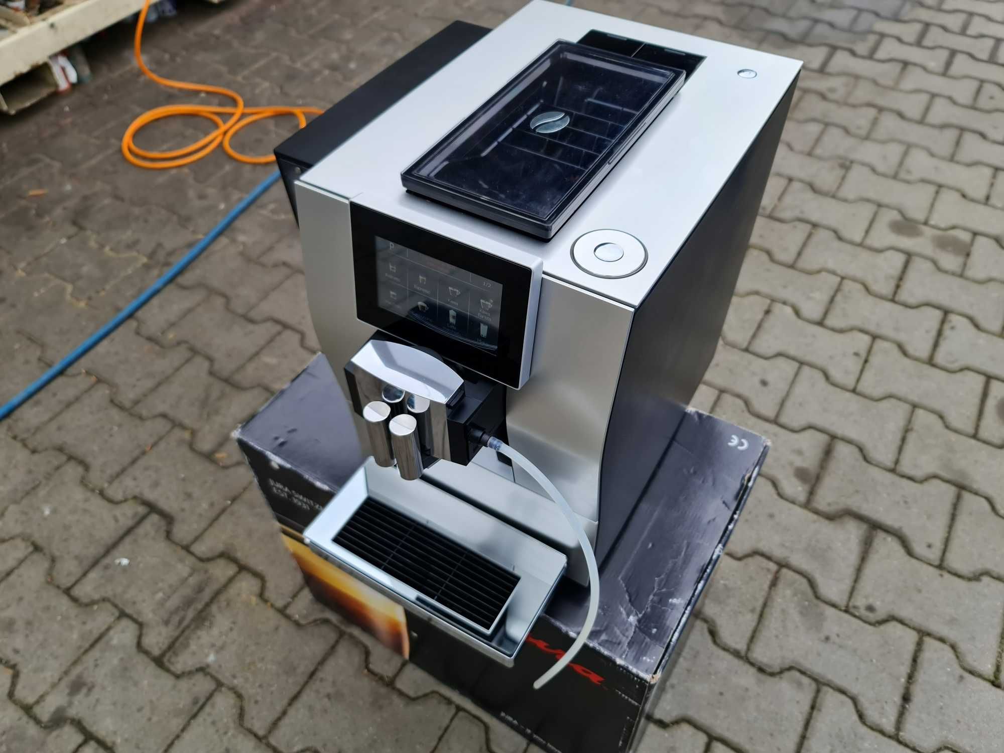 Ekspres Jura Z8 3702 kaw