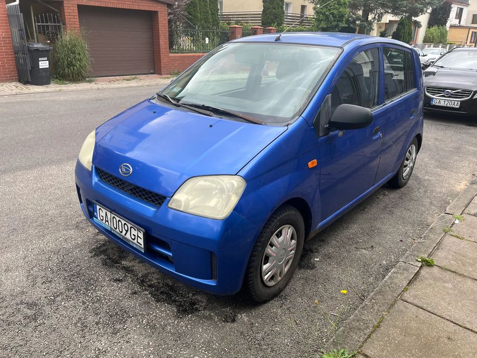 Daihatsu Cuore Samochód Daihatsu Cuore z 2003 r.