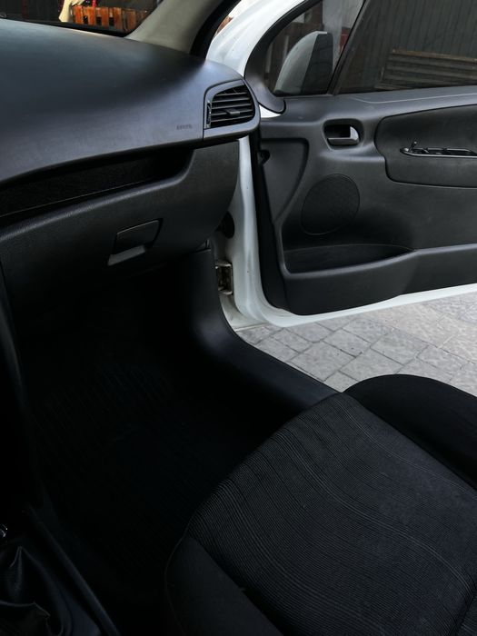 Peugeot 207 1.4 газ - бензин. Переоформлення