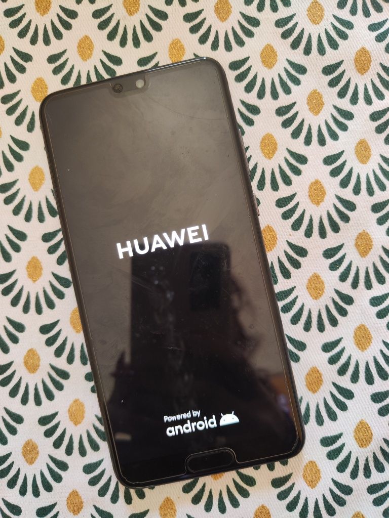 Telemóvel Huawei P20