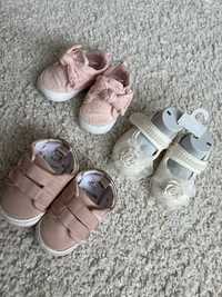 Обувь для новорожденых