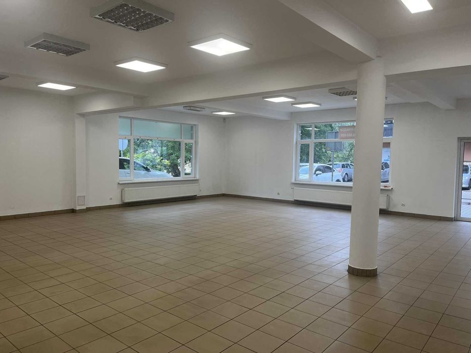 Lokal usługowo- handlowy 124 m2 parter Kętrzyn Kołobrzeska 1 D