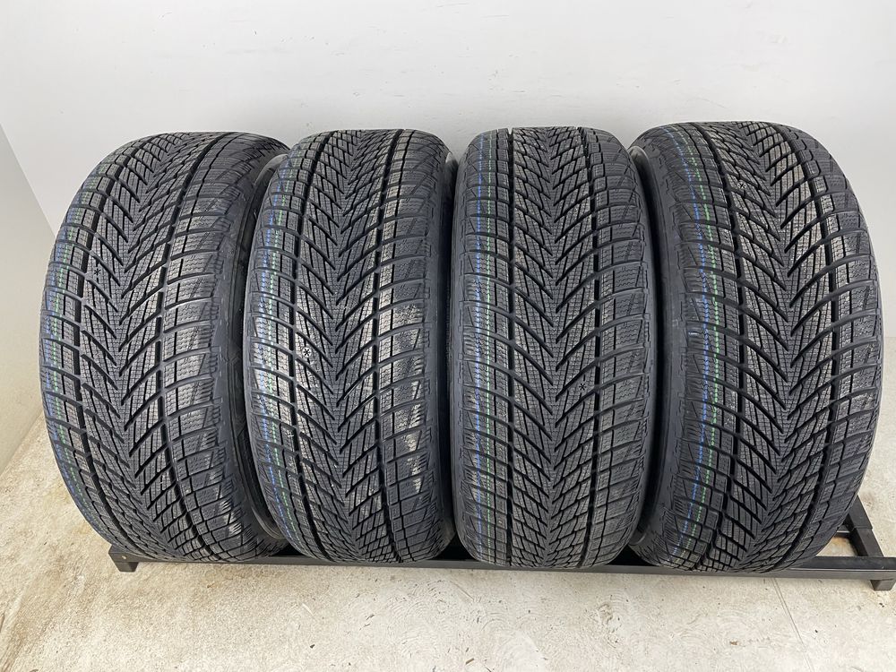 225/45R17 94V Goodyear UltraGrip Performance 3 NOWE
