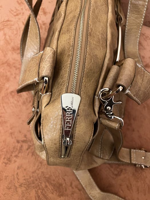 Сумка кожаная Ферре