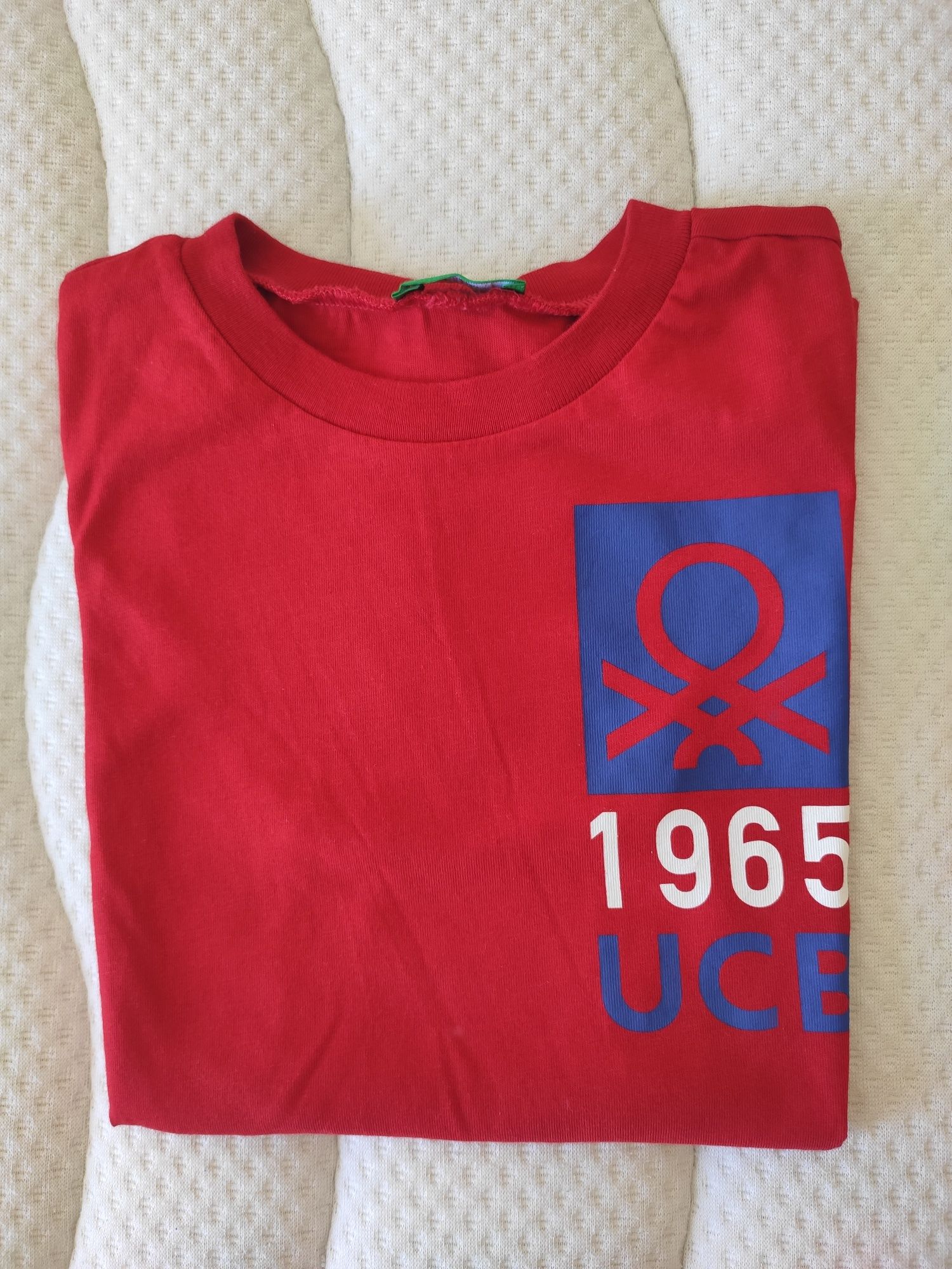 T-shirt Bennetton 6-7 anos