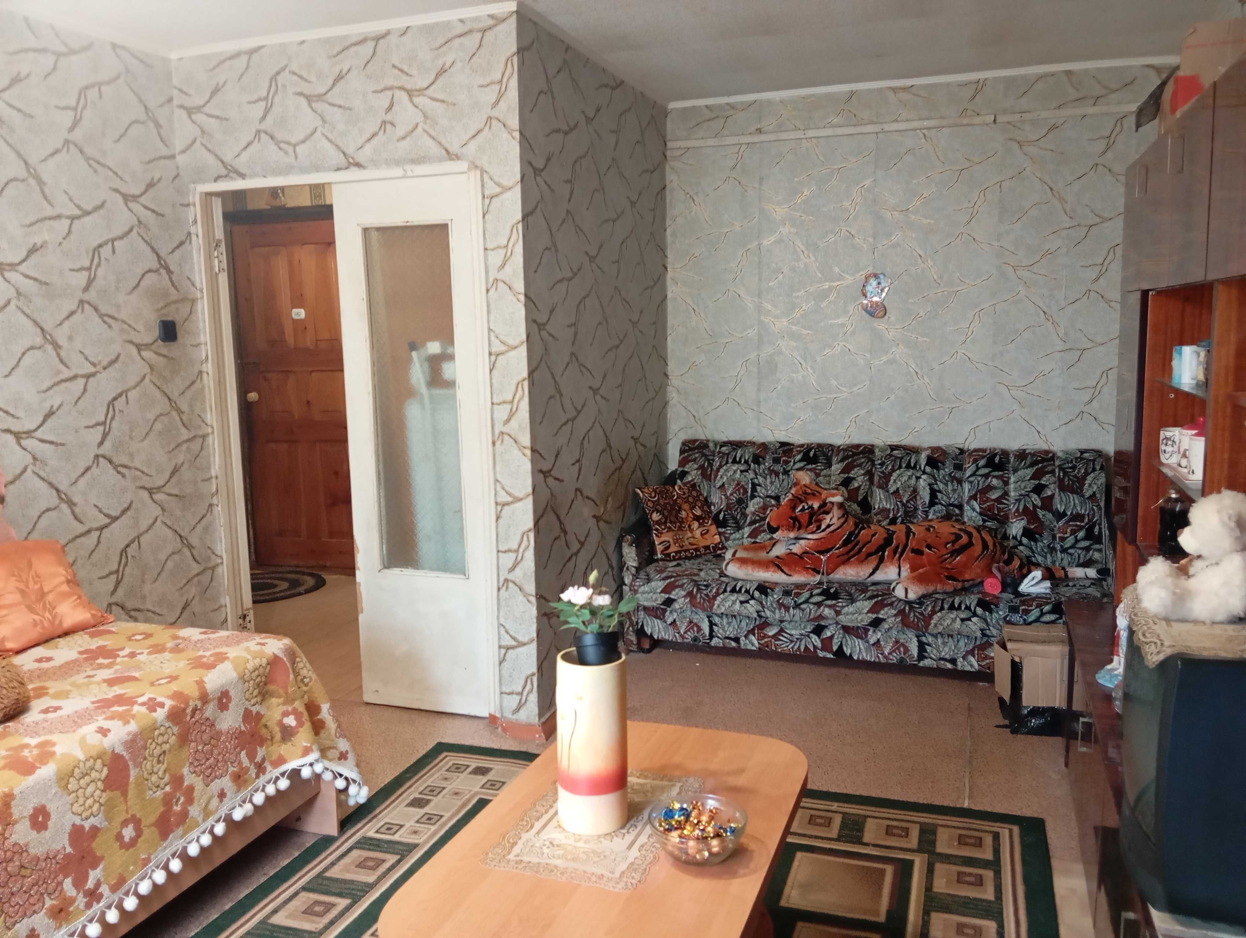 1-комнатная квартира 38 кв.м, , кухня 9 кв.м. ул.Адыгейская Срочно