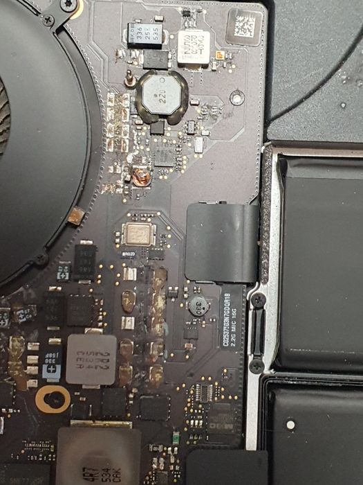 Материнська плата apple macbook pro a1398 2015