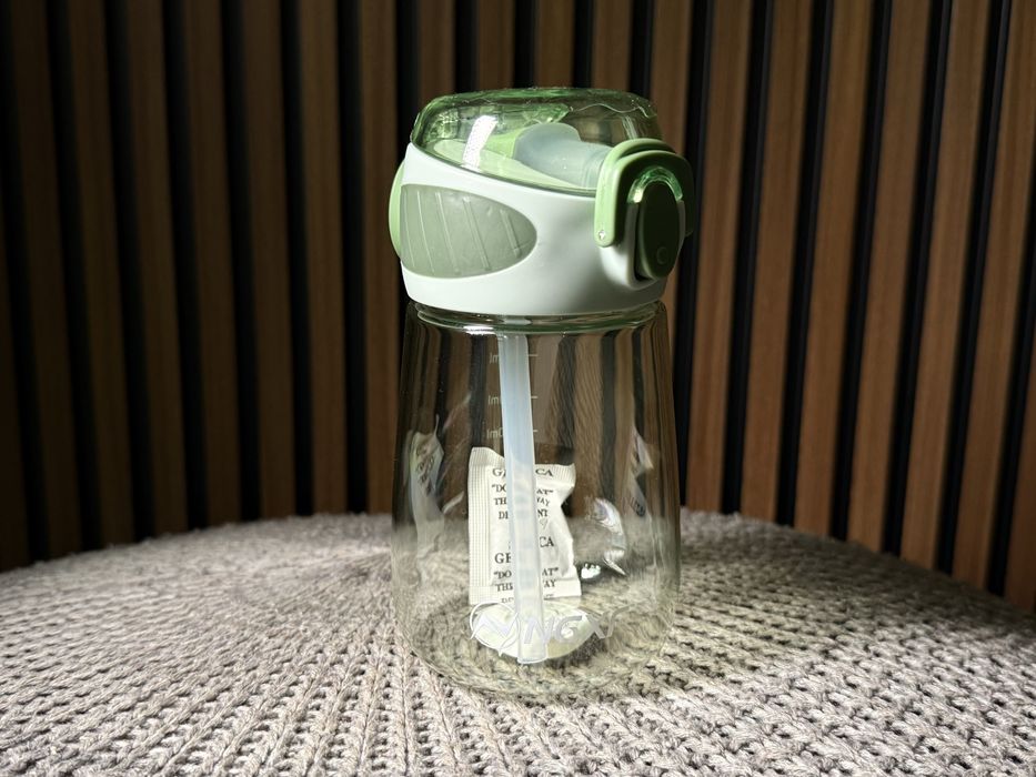 Butelka na wodę 400 ml z uchwytem, z zamknięciem