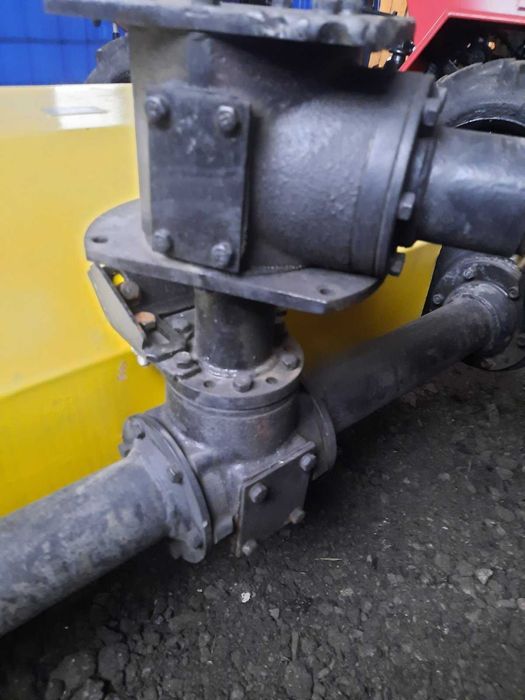 Щетка коммунальная