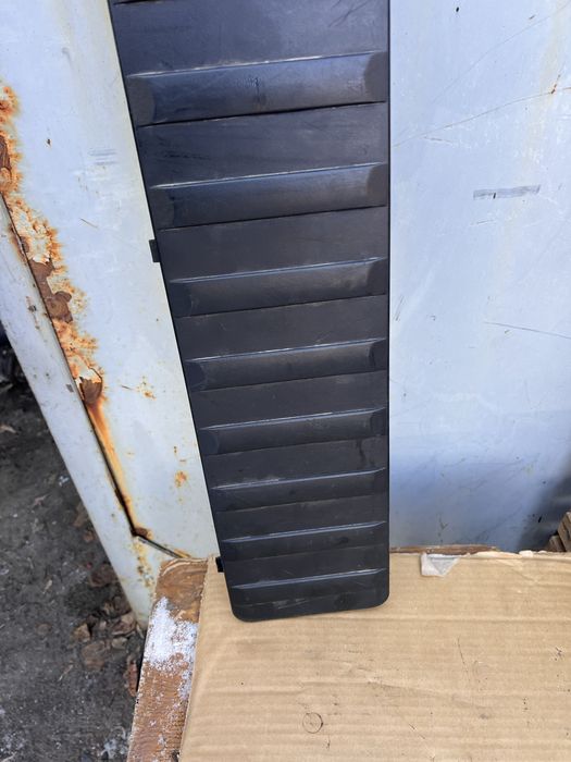 Обшивка багажника, пластик багажника bmw x5 e53 х 5 е 53